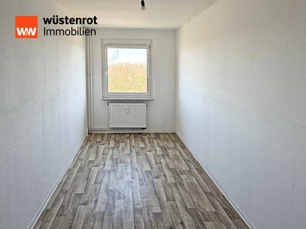 Immobilienangebot - Neubrandenburg - Alle - MIT BALKON UND KELLERRAUM: RENOVIERTE UND HELLE DREI-RAUM-WOHNUNG