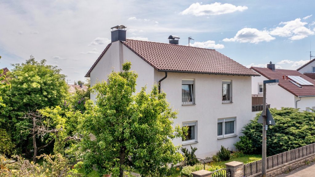 Immobilienangebot - Möglingen - Alle - Familienfreundliches 2-Familienhaus mit großem Grundstück in begehrter Wohnlage