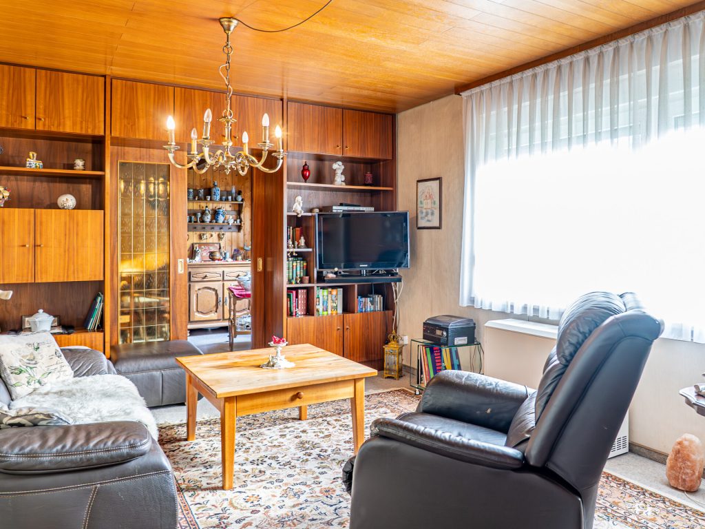 Immobilienangebot - Möglingen - Alle - Familienfreundliches 2-Familienhaus mit großem Grundstück in begehrter Wohnlage