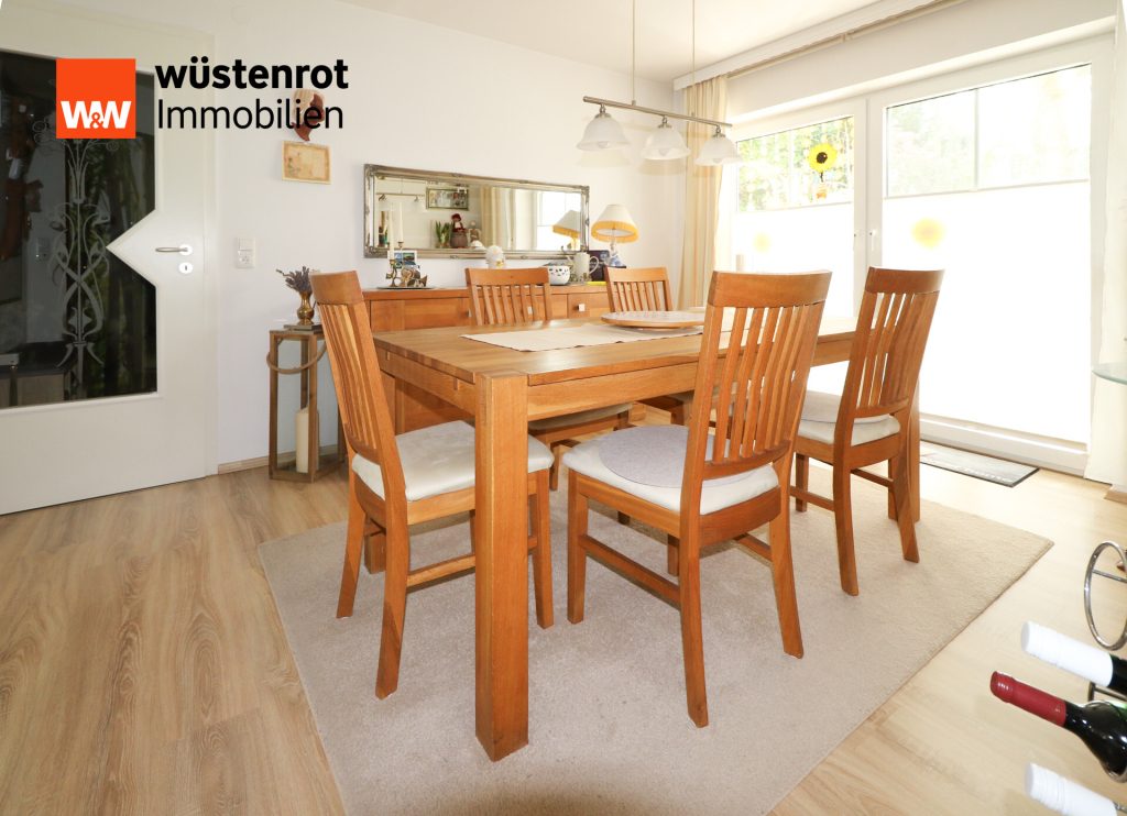Immobilienangebot - Hof - Alle - Gemeinsam Wohnen - Individuell Leben. Top-Gepflegte Doppelhaushälfte in beliebter Lage von Hof.