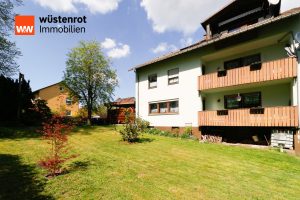 Immobilienangebot - Schönwald - Alle - Gepflegtes 3-Familienhaus inkl. 2 Garagen und Carport für Ihr Wohnmobil!