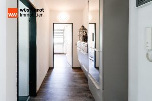 Immobilienangebot - Schönwald - Alle - Gepflegtes 3-Familienhaus inkl. 2 Garagen und Carport für Ihr Wohnmobil!