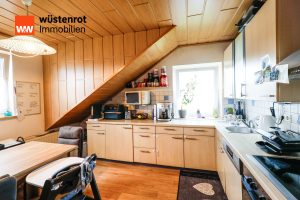 Immobilienangebot - Schönwald - Alle - Gepflegtes 3-Familienhaus inkl. 2 Garagen und Carport für Ihr Wohnmobil!