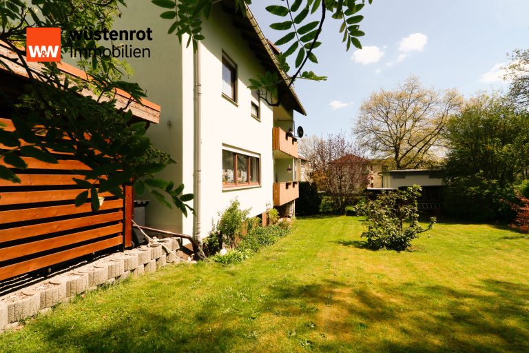 Immobilienangebot - Schönwald - Alle - Gepflegtes 3-Familienhaus inkl. 2 Garagen und Carport für Ihr Wohnmobil!
