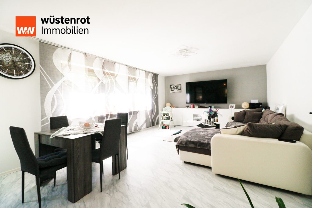 Immobilienangebot - Schönwald - Alle - Gepflegtes 3-Familienhaus inkl. 2 Garagen und Carport für Ihr Wohnmobil!