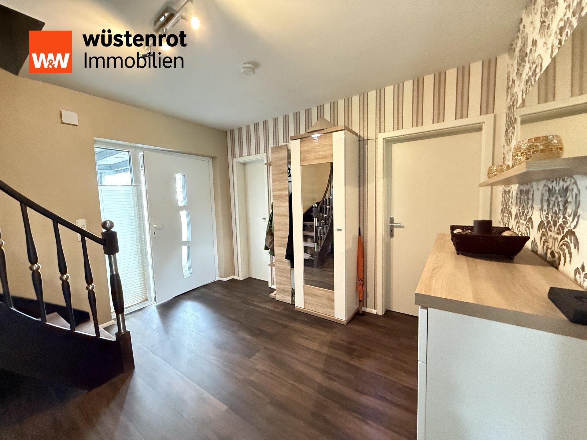 Immobilienangebot - Ehra-Lessien - Alle - Zeitgemäß wohnen – energieeffizientes Einfamilienhaus (A+) in gepflegter Siedlung!