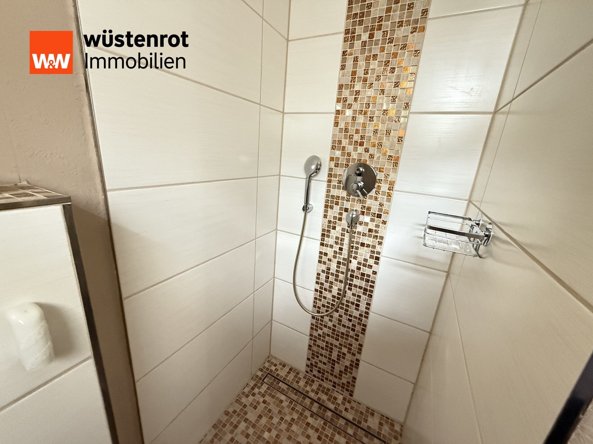 Immobilienangebot - Ehra-Lessien - Alle - Zeitgemäß wohnen – energieeffizientes Einfamilienhaus (A+) in gepflegter Siedlung!