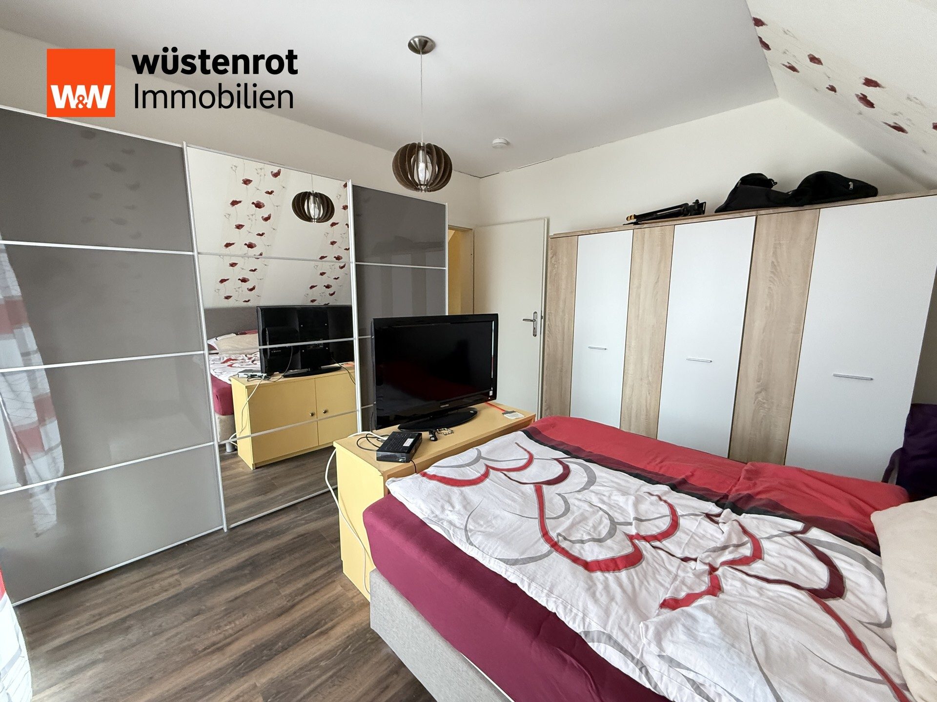 Immobilienangebot - Ehra-Lessien - Alle - Zeitgemäß wohnen – energieeffizientes Einfamilienhaus (A+) in gepflegter Siedlung!