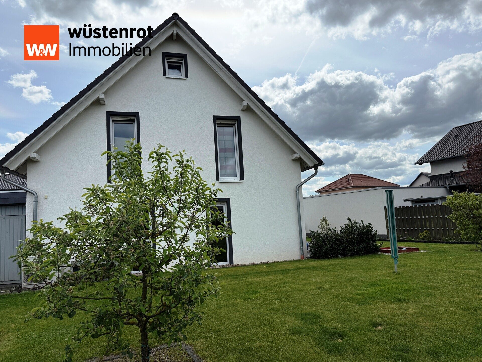 Immobilienangebot - Ehra-Lessien - Alle - Zeitgemäß wohnen – energieeffizientes Einfamilienhaus (A+) in gepflegter Siedlung!