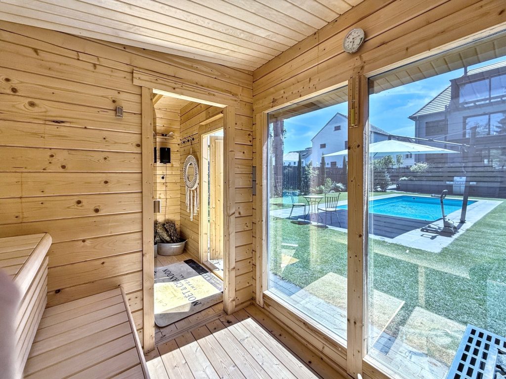 Immobilienangebot - Heddesheim - Alle - Modernes sowie exklusives Einfamilienhaus mit viel Platz zur Entfaltung inkl. Gartenpool und Sauna.