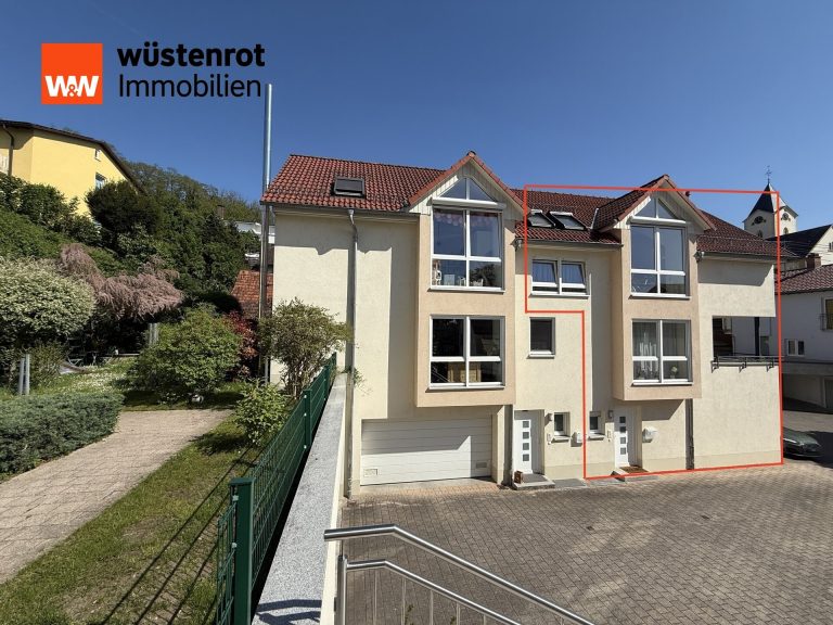 Immobilienangebot - Hirschberg an der Bergstraße / Leutershausen - Alle - Wohnen wie im eigenen Haus!
Helle 4-Zimmerwohnung mit Loggia und 2 Bädern sowie 2 Garagenplätzen.