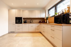 Immobilienangebot - Wehringen - Alle - Neuwertiges, exklusiv gebautes Anlageobjekt mit lukrativer Rendite
