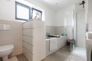 Immobilienangebot - Wehringen - Alle - Neuwertiges, exklusiv gebautes Anlageobjekt mit lukrativer Rendite