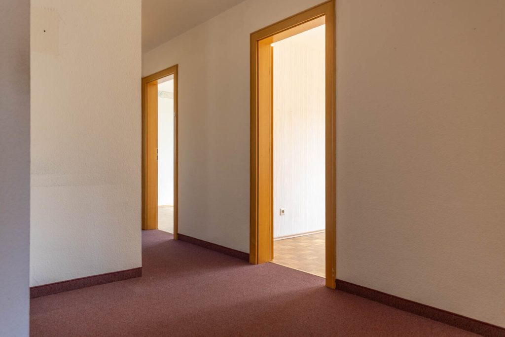 Immobilienangebot - Sulzberg - Alle - Charmante 4-Zimmer-Wohnung mit 93 m², zwei Balkonen und Garage in ruhiger Lage