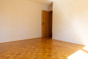 Immobilienangebot - Sulzberg - Alle - Charmante 4-Zimmer-Wohnung mit 93 m², zwei Balkonen und Garage in ruhiger Lage