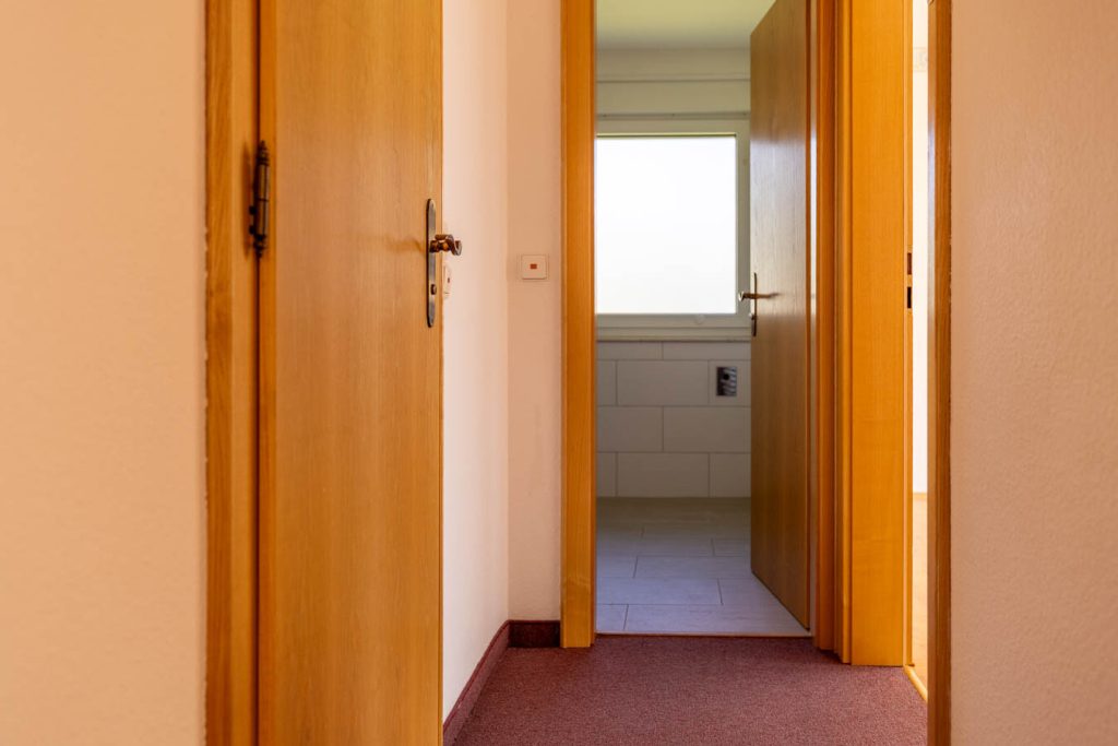 Immobilienangebot - Sulzberg - Alle - Charmante 4-Zimmer-Wohnung mit 93 m², zwei Balkonen und Garage in ruhiger Lage
