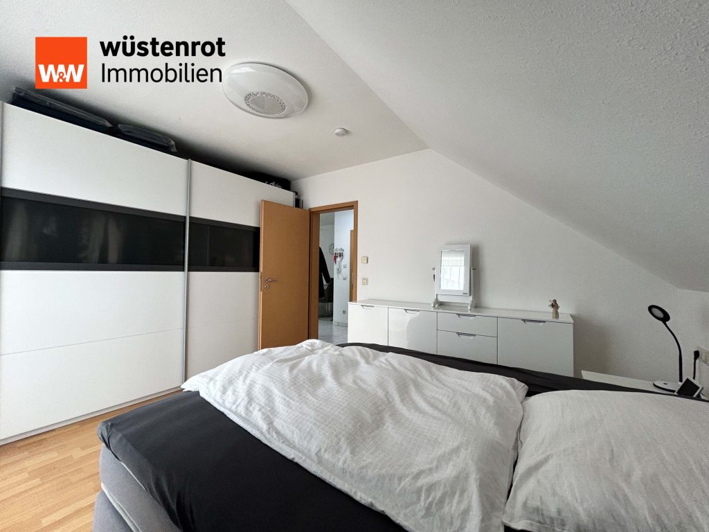 Immobilienangebot - Bad Dürrheim - Alle - Sorry...leider reserviert. Hier fühlen Sie sich wohl. Helle 2 Zimmer auf 52 m². Plus Tiefgarage.