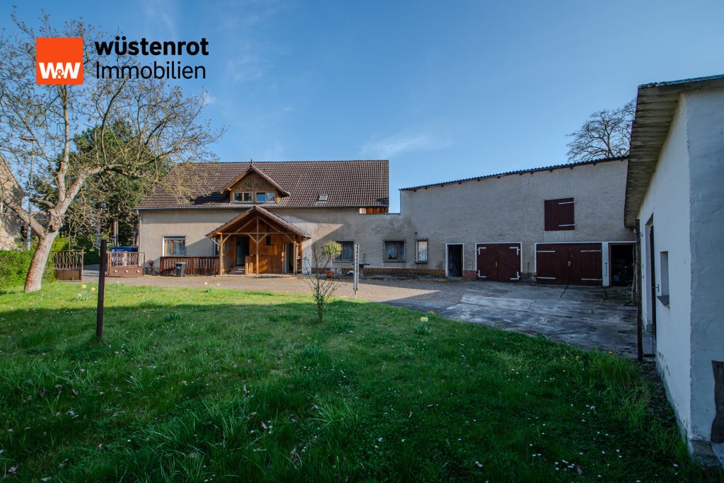 Immobilienangebot - Zwenkau - Alle - Wohnhaus mit Einliegerwohnung, großem Grundstück nahe Zwenkauer See