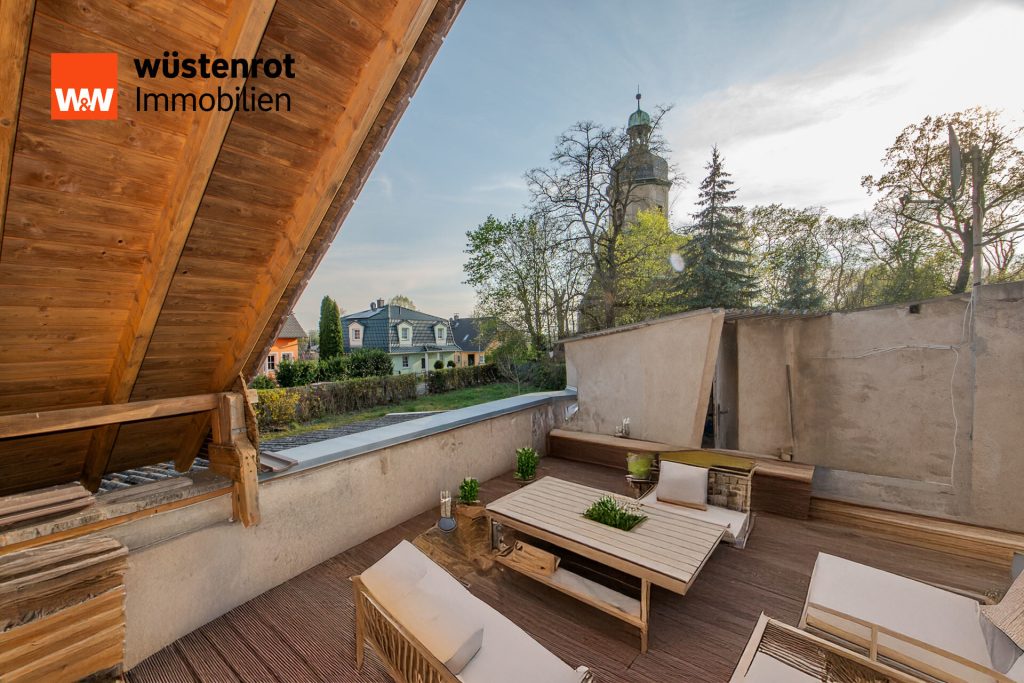 Immobilienangebot - Zwenkau - Alle - Wohnhaus mit Einliegerwohnung, großem Grundstück nahe Zwenkauer See