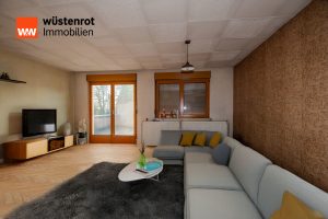Immobilienangebot - Zwenkau - Alle - Wohnhaus mit Einliegerwohnung, großem Grundstück nahe Zwenkauer See