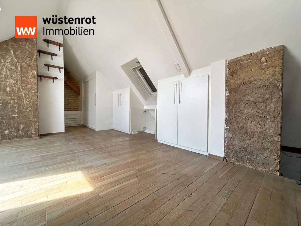 Immobilienangebot - Karlsruhe - Alle - Ein Hauch von Loft in der Weststadt.
4 moderne Zimmer. Stilvoll Wohnen
auf zwei Ebenen mit 90 m².