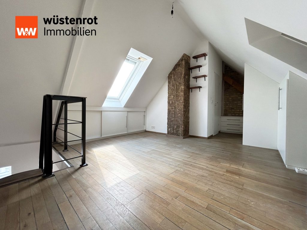 Immobilienangebot - Karlsruhe - Alle - Ein Hauch von Loft in der Weststadt.
4 moderne Zimmer. Stilvoll Wohnen
auf zwei Ebenen mit 90 m².