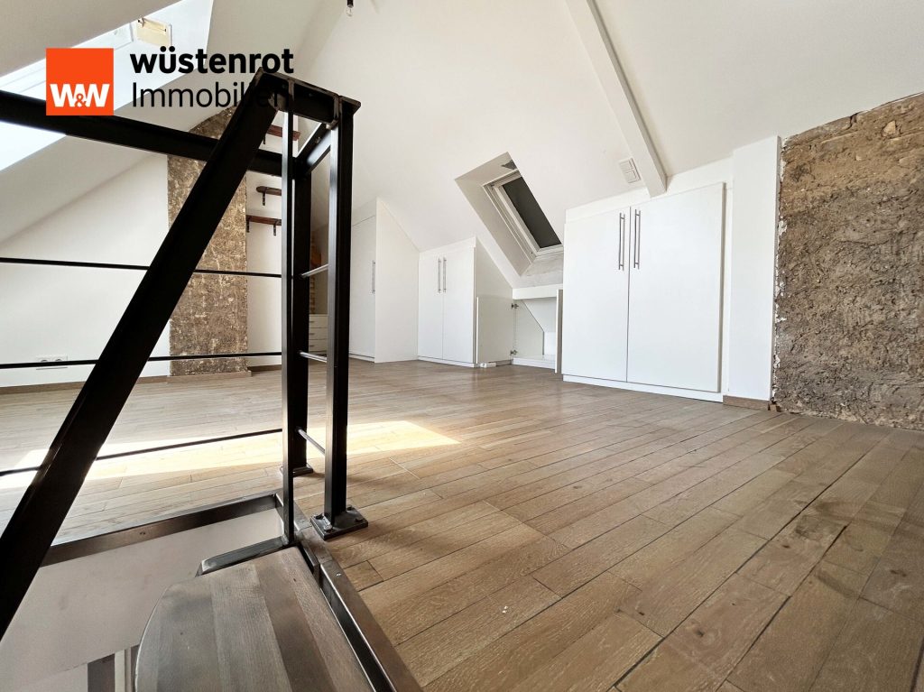Immobilienangebot - Karlsruhe - Alle - Ein Hauch von Loft in der Weststadt.
4 moderne Zimmer. Stilvoll Wohnen
auf zwei Ebenen mit 90 m².