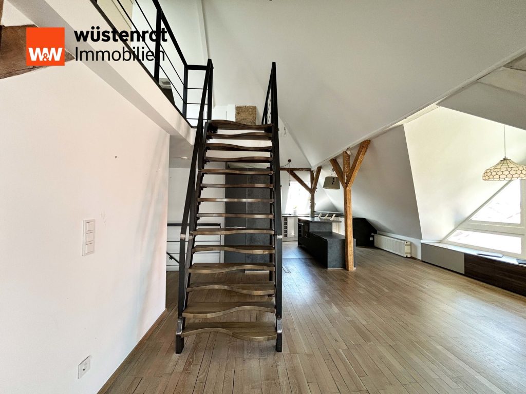 Immobilienangebot - Karlsruhe - Alle - Ein Hauch von Loft in der Weststadt.
4 moderne Zimmer. Stilvoll Wohnen
auf zwei Ebenen mit 90 m².