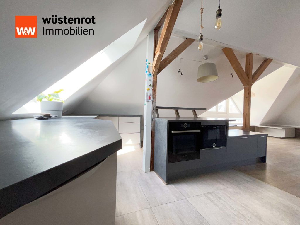 Immobilienangebot - Karlsruhe - Alle - Ein Hauch von Loft in der Weststadt.
4 moderne Zimmer. Stilvoll Wohnen
auf zwei Ebenen mit 90 m².