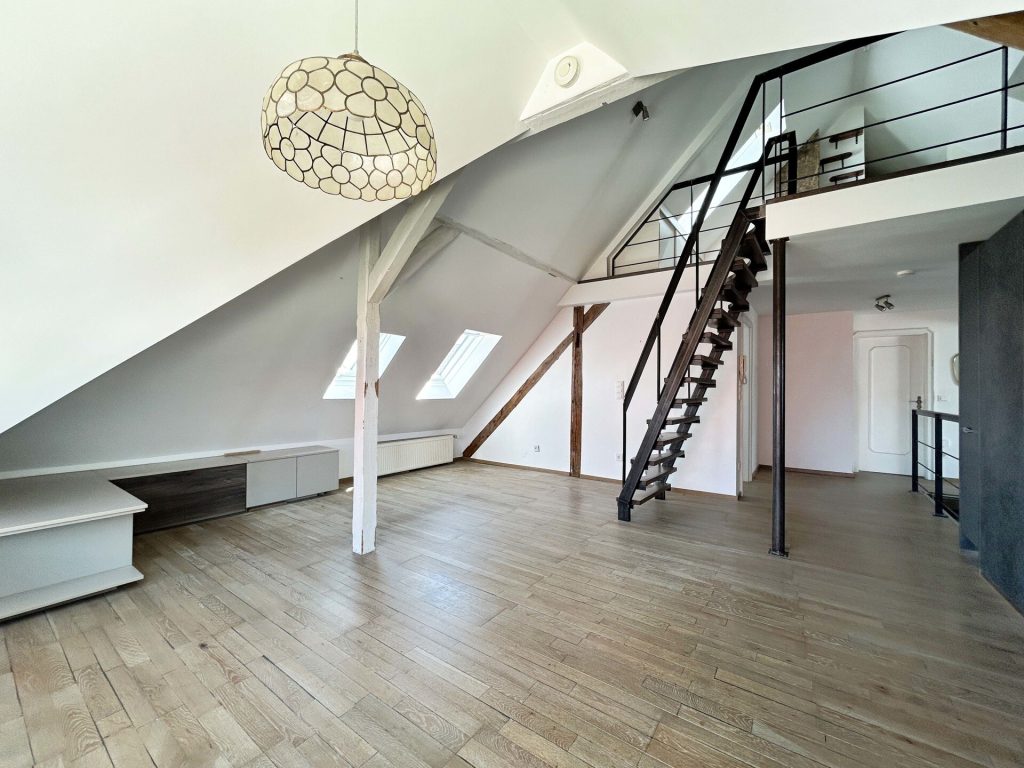 Immobilienangebot - Karlsruhe - Alle - Ein Hauch von Loft in der Weststadt.
4 moderne Zimmer. Stilvoll Wohnen
auf zwei Ebenen mit 90 m².