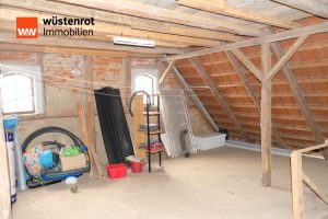 Immobilienangebot - Ostrau - Alle - Großzügiges Einfamilienhaus mit Nebengebäuden und Photovoltaikanlage in Obersteina