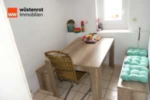 Immobilienangebot - Ostrau - Alle - Großzügiges Einfamilienhaus mit Nebengebäuden und Photovoltaikanlage in Obersteina