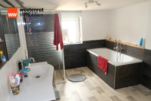 Immobilienangebot - Ostrau - Alle - Großzügiges Einfamilienhaus mit Nebengebäuden und Photovoltaikanlage in Obersteina