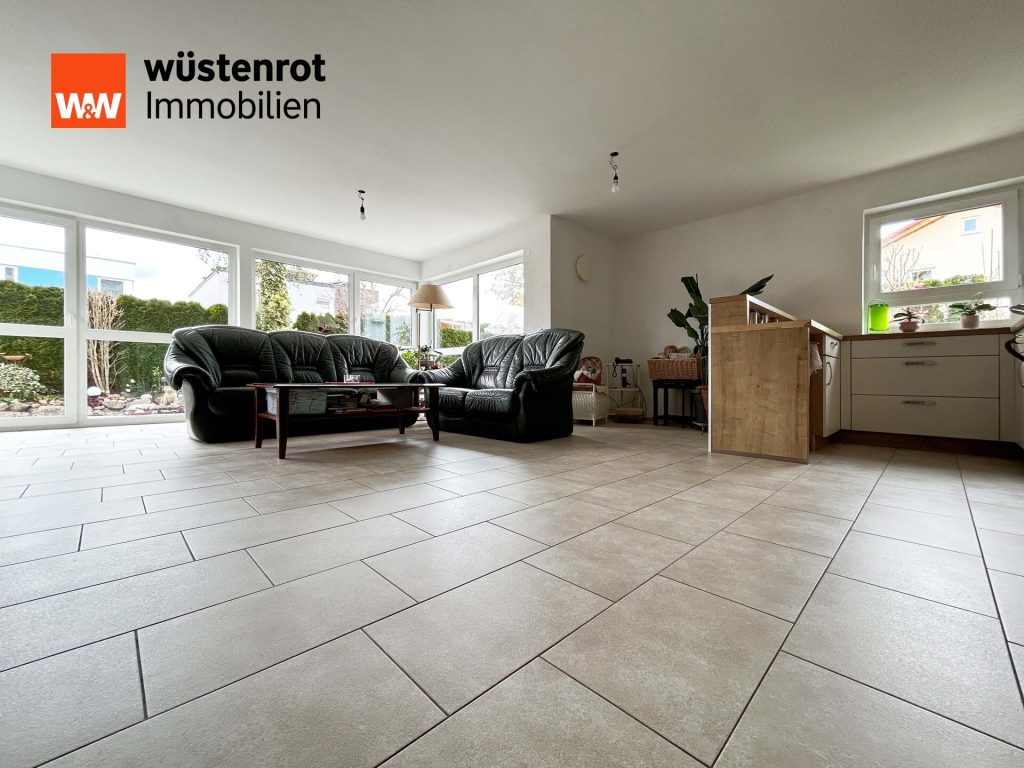 Immobilienangebot - Villingen-Schwenningen / Villingen - Alle - Wohn-Sinnig. Ohne Stufen auf einer Ebene.
Moderne 2 Zimmer auf 76 m². Plus Terrasse
und Garage.