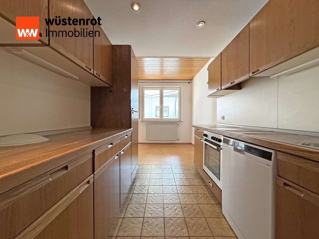 Immobilienangebot - Schönaich - Alle - Charmante 3,5-Zi.-Whg. mit großem Balkon, TG- und Außenstellplatz – sofort bezugsfrei!