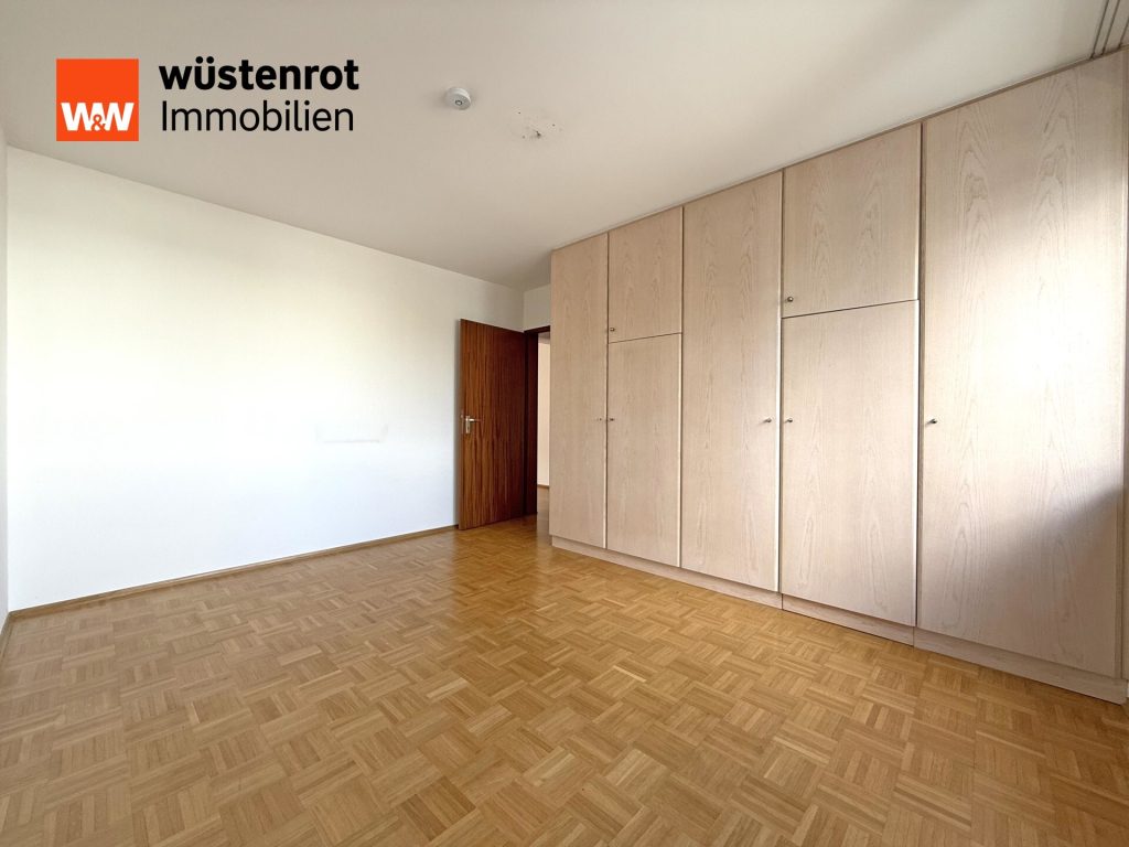 Immobilienangebot - Schönaich - Alle - Charmante 3,5-Zi.-Whg. mit großem Balkon, TG- und Außenstellplatz – sofort bezugsfrei!
