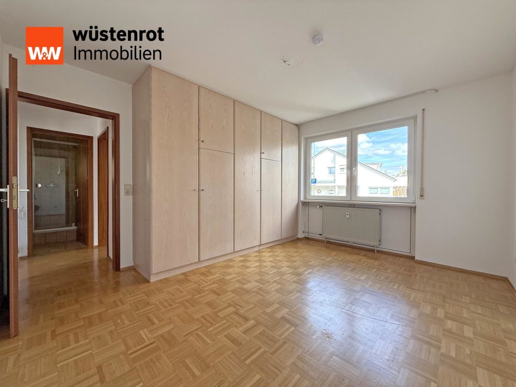 Immobilienangebot - Schönaich - Alle - Charmante 3,5-Zi.-Whg. mit großem Balkon, TG- und Außenstellplatz – sofort bezugsfrei!