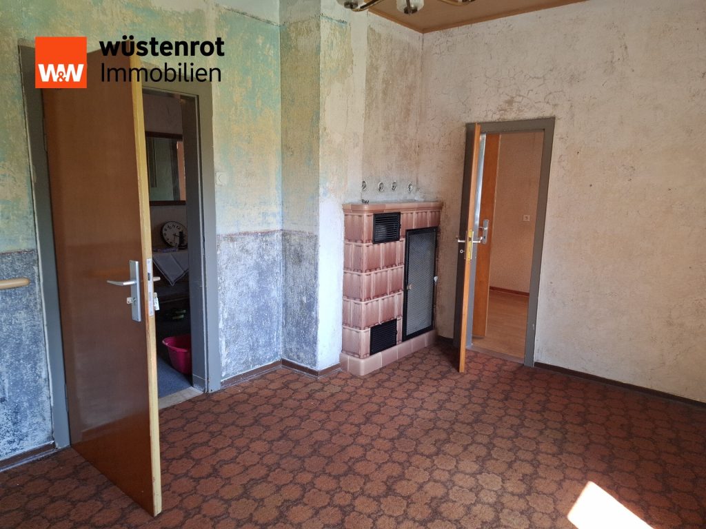 Immobilienangebot - Hameln / Haverbeck - Alle - Großzügiges Einfamilienhaus mit riesigem Garten, Ausbaupotenzial & möglicher Grundstücksteilung