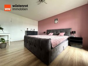Immobilienangebot - Rietheim-Weilheim / Rietheim - Alle - Sorry...leider reserviert. Moderne 3 Zimmer
auf 76 m². TOP-Küche mit BOSCH-Geräten.
Plus Garage.