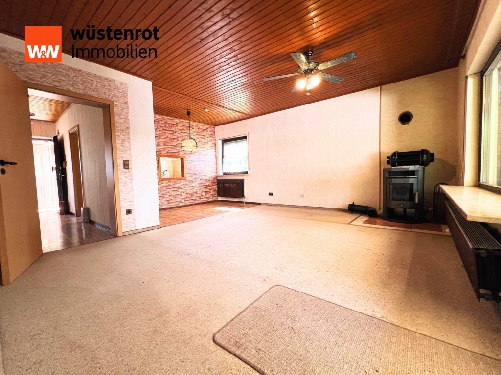 Immobilienangebot - Hahnheim - Alle - Einfamilienhaus mit großem Grundstück und vielseitigem Potenzial in ruhiger Lage