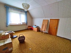 Immobilienangebot - Barntrup - Alle - Handwerker aufgepasst! Sanierungsbedürftiges Ein- bis Zweifamilienhaus mit großem Potenzial