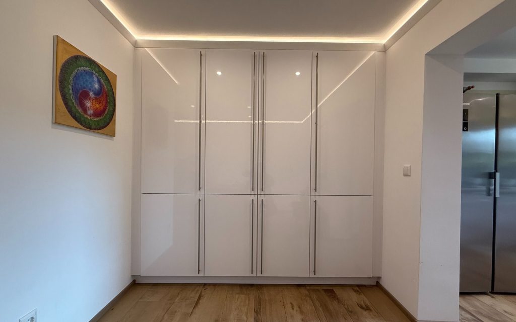 Immobilienangebot - Veitshöchheim - Alle - Attraktives Wohnen in Veitshöchheim 
Frisch sanierte 4-Zimmer-Wohnung 
zum Kauf!