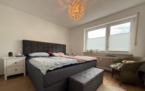 Immobilienangebot - Veitshöchheim - Alle - Attraktives Wohnen in Veitshöchheim 
Frisch sanierte 4-Zimmer-Wohnung 
zum Kauf!