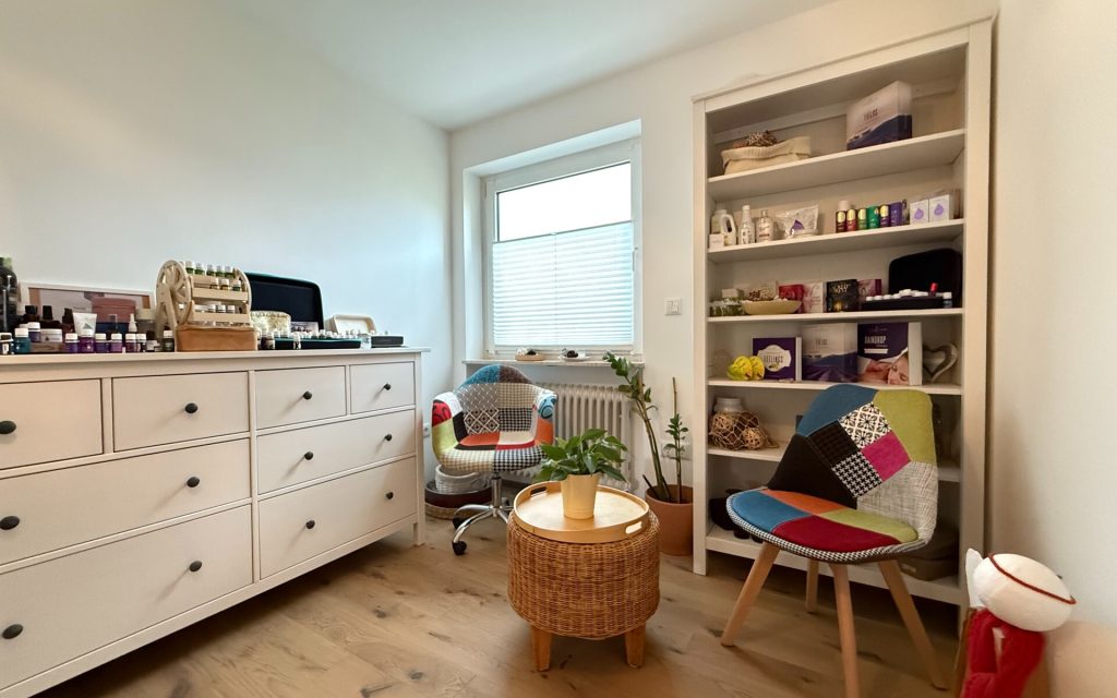 Immobilienangebot - Veitshöchheim - Alle - Attraktives Wohnen in Veitshöchheim 
Frisch sanierte 4-Zimmer-Wohnung 
zum Kauf!