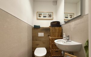 Immobilienangebot - Veitshöchheim - Alle - Attraktives Wohnen in Veitshöchheim 
Frisch sanierte 4-Zimmer-Wohnung 
zum Kauf!