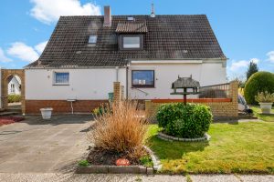 Immobilienangebot - Raisdorf - Alle - Zuhause ankommen – Ihr Einfamilienhaus im Schwentinental mit Gartenidylle und noch mehr Potential