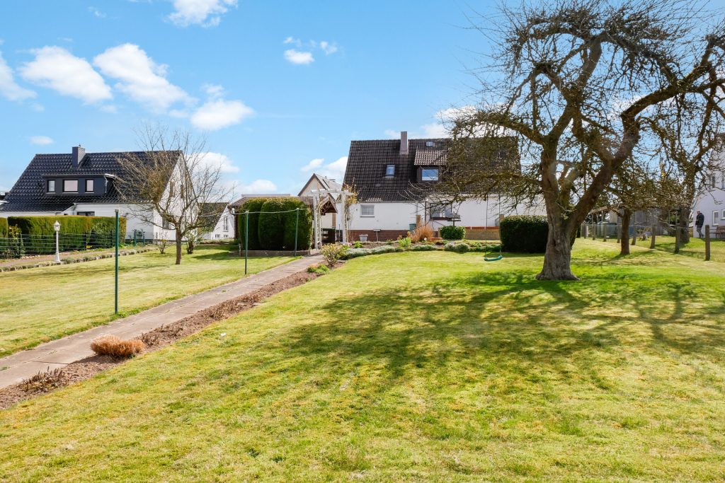 Immobilienangebot - Raisdorf - Alle - Zuhause ankommen – Ihr Einfamilienhaus im Schwentinental mit Gartenidylle und noch mehr Potential