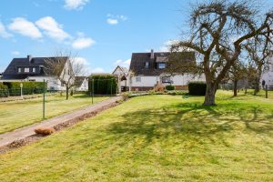 Immobilienangebot - Raisdorf - Alle - Zuhause ankommen – Ihr Einfamilienhaus im Schwentinental mit Gartenidylle und noch mehr Potential