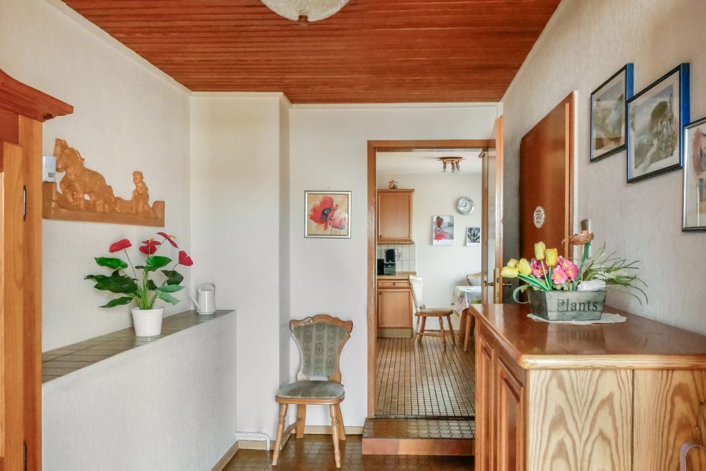 Immobilienangebot - Raisdorf - Alle - Zuhause ankommen – Ihr Einfamilienhaus im Schwentinental mit Gartenidylle und noch mehr Potential