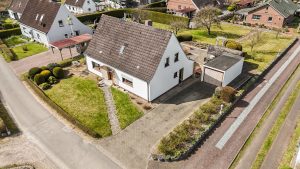 Immobilienangebot - Raisdorf - Alle - Zuhause ankommen – Ihr Einfamilienhaus im Schwentinental mit Gartenidylle und noch mehr Potential